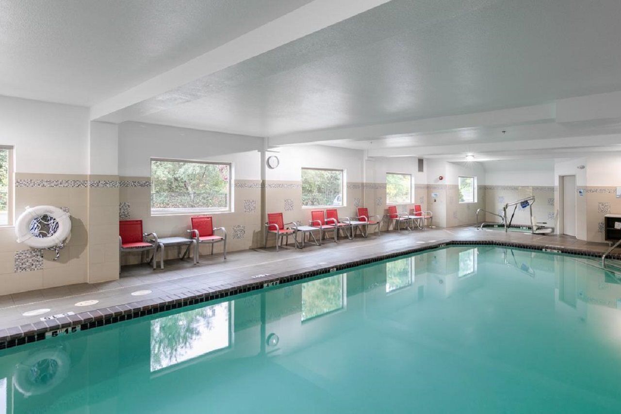 Holiday Inn Express & Suites Hood River By Ihg Esterno foto